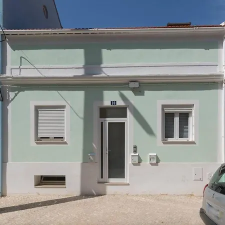 4 U - Campolide